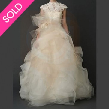 HENRIETTE - Vera Wang Wedding Dress -   Size 8 - Ivory