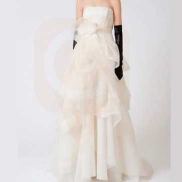 ERIN - Vera Wang Wedding Dress -  SIZE 12 - IVORY