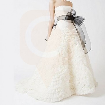 12029 /26924-1  - Vera Wang Wedding Dress -   Size 16 - Ivory