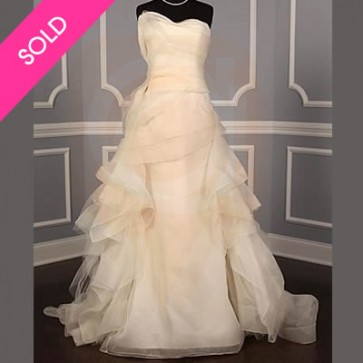 120411 / GENEVIEVE  - Vera Wang Wedding Dress -  Size 8 - Ivory