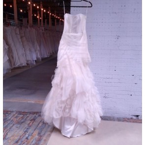 110413 - Vera Wang Wedding Dress -  Size 10 - Ivory